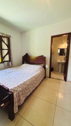 Casa Amarela na praia para 13 pessoas Casa Amarela na praia para 13 pessoas