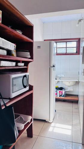 Casa Amarela na praia para 13 pessoas Casa Amarela na praia para 13 pessoas