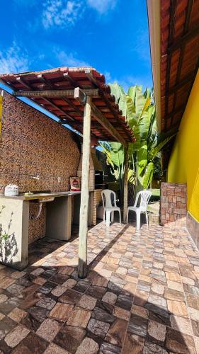 Casa Amarela na praia para 13 pessoas Casa Amarela na praia para 13 pessoas