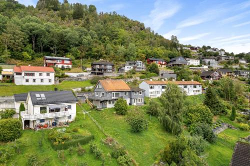 A szálláshely kívülről, 6 bedroom house with great view in Sogndalsfjøra