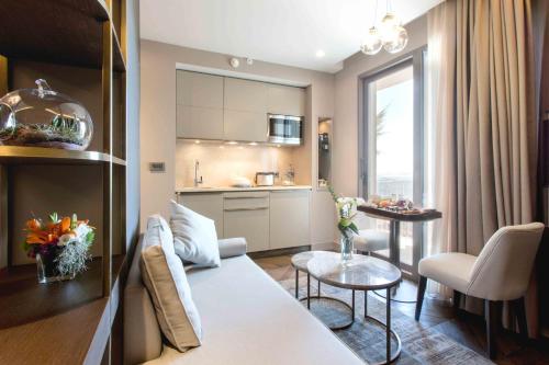 Noble22 Suites-Special Category - image 7