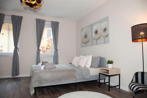 Barbara’s Modern Apartment - image 10