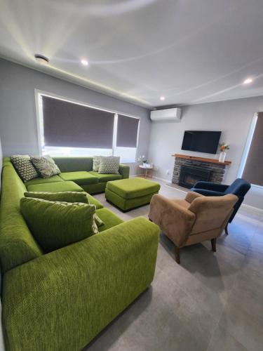 المرافق, Experience Comfort in Our 3-Bedroom Family Home in Titirangi