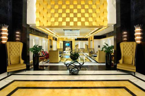 Sky luxe retreat- Luxury Hotel Suite W-Burj khalifa view, Dubai (Foto 8)