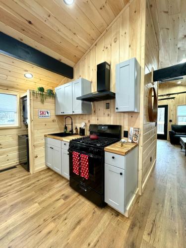 The Mont Haus - Minutes to Mt Snow & Stratton! The Mont Haus - Minutes to Mt Snow & Stratton!