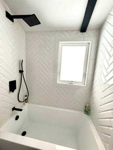 The Mont Haus - Minutes to Mt Snow & Stratton! The Mont Haus - Minutes to Mt Snow & Stratton!