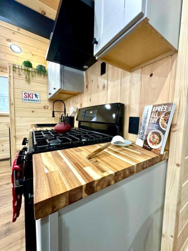 The Mont Haus - Minutes to Mt Snow & Stratton! The Mont Haus - Minutes to Mt Snow & Stratton!