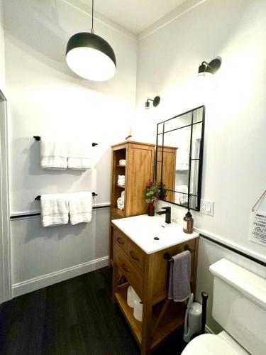 The Mont Haus - Minutes to Mt Snow & Stratton! The Mont Haus - Minutes to Mt Snow & Stratton!