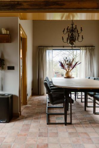 Létesítmények, CRASH'NSTAY - Wachtpost 20 in 'S Gravenmoer