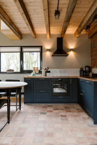 CRASH'NSTAY - Wachtpost 20 in 'S Gravenmoer