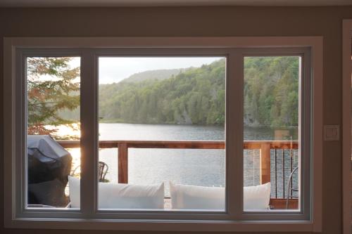 Kilátás, Cabines Niksen in Saint Adolphe D'Howard (QC)