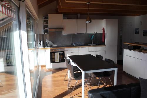 廚房, Chalet moderne avec panorama unique en Gruyère (Chalet moderne avec panorama unique en Gruyere) in 克雷敘