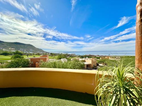 LC 1A- Beach Club & Housekeeping included in La Paz, Mexico