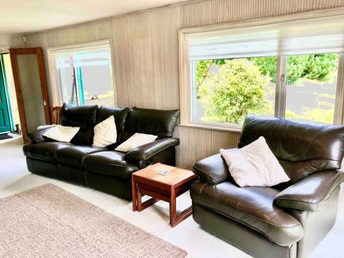 Canal Side Cottage,on the banks of the Caledonian Canal in Craig Dunain