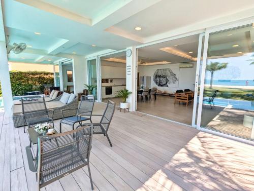 Balcony/terrace, LUXURY BEACH APARTMENT & SEA VIEW and PRIVATE POOL in Klong Son