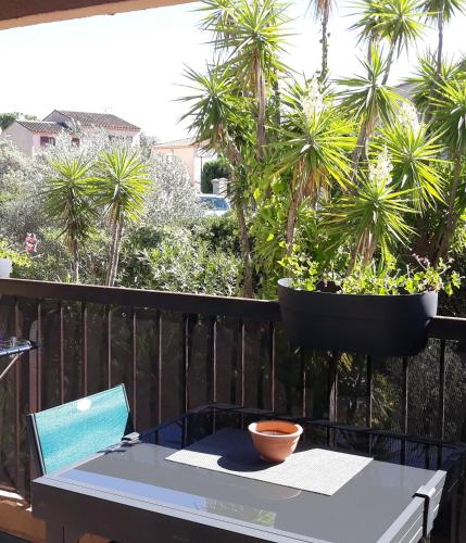 Appartement duplex de standing au calme avec piscine in Bellevue