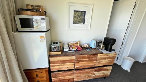 virtuve, View With A Room NZ - Boutique Beachfront Accommodation on the Great Coast Road in Barrytown