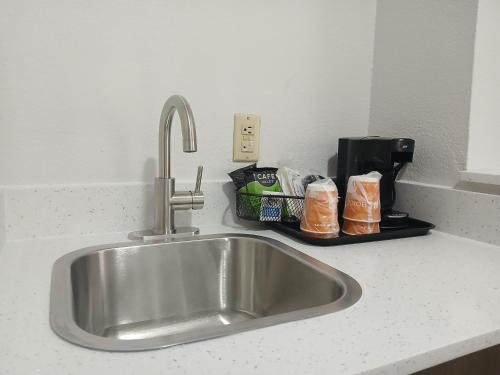 Comfort Inn Marion - image 14