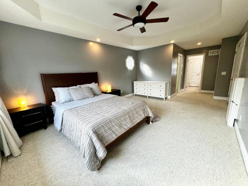 3500 SqFt - Modern and Comfort - 4 BDRM Getaway - Relax - Unwind - Explore - Near Airport & Toronto Downtown, Brampton (foto 3)