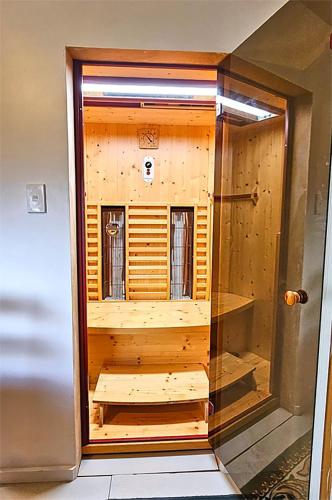 sauna, Hawkstone Hideaway - Your Peaceful Getaway in Kaitoke
