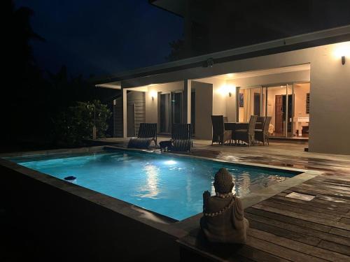 Moorea Temae Villa walking dist beach and golf in เตแน