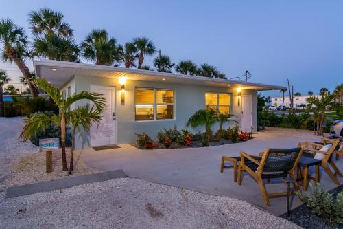 Wonderful Place Wprivate Patio Next To The Beach in Cocoa Beach, USA