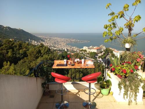 陽台/露台, Arcadia Guesthouses - Ghazir, Lebanon in 加濟爾