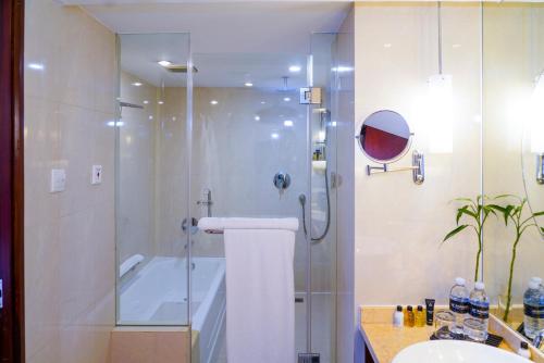 One-Bedroom Executive Suite  image 9