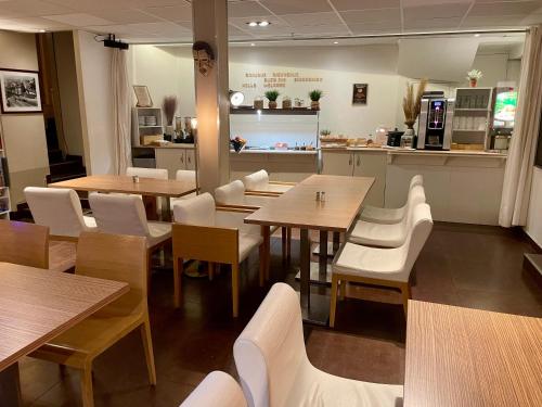 Abelha Hôtel Le France - image 8