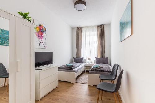 Spacious flat close to center