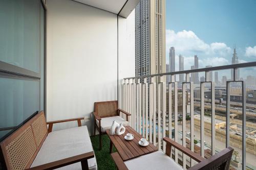 Fresh New 2 Bedroom! Amazing Burj Khalifa View! 5-star Pool & Gym Access!, Dubai (Foto 9)