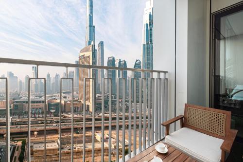 Fresh New 2 Bedroom! Amazing Burj Khalifa View! 5-star Pool & Gym Access!, Dubai (Foto 2)