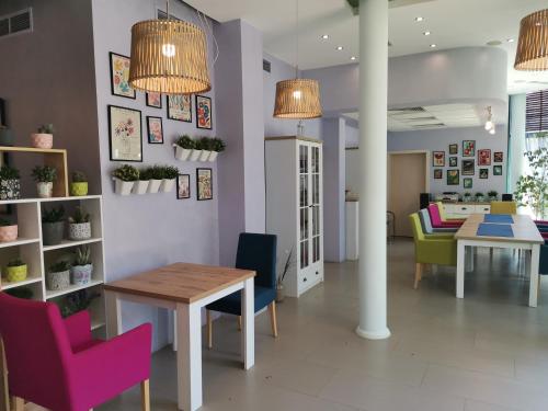 مطعم, Pollo Resort in وسط مدينة نيسبار