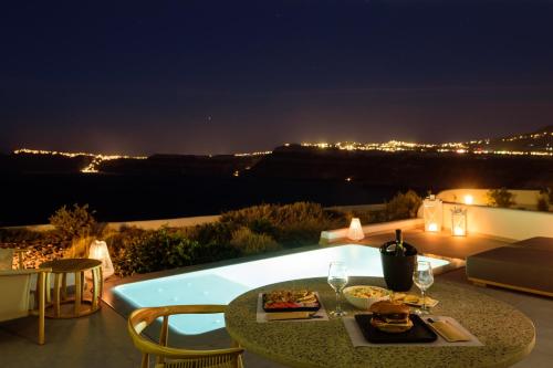 Neptune Luxury Suites - image 8