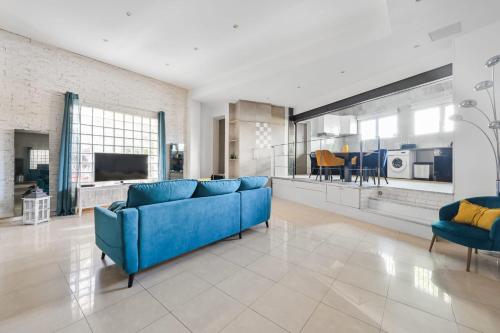 Loft Design avec Baignoire Balnéo (Loft Design avec Baignoire Balneo) in Bagnolet