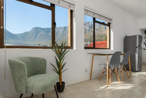 1 Hillendale - image 2