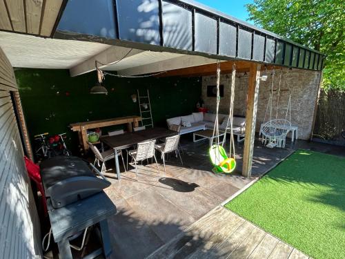 Instalaciones, Le Loft Black Wood - Piscine privé et grande terrasse à 20 min de Rennes (Le Loft Black Wood - Piscine prive et grande terrasse a 20 min de Rennes) in Pace