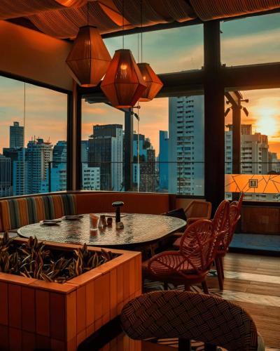 Restaurant, TRIBE Living Bangkok Sukhumvit 39 by AccorHotels near Ai Garden