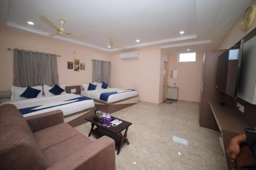 Sri Ganesh Grand in Padmavati Nagar