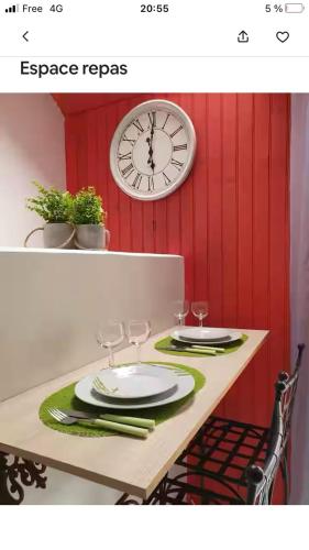 Studio Indépendant 5 min gare (Studio Independant 5 min gare) in Essomes Sur Marne