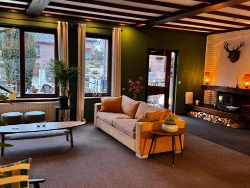 Pub/Lounge, Hotel Schilberg in Slenaken