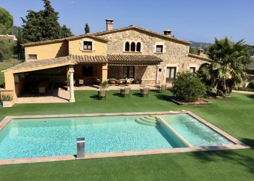 A szálláshely kívülről, Casa Mas Molines con piscina, jacuzzi y barbacoas. in Montras