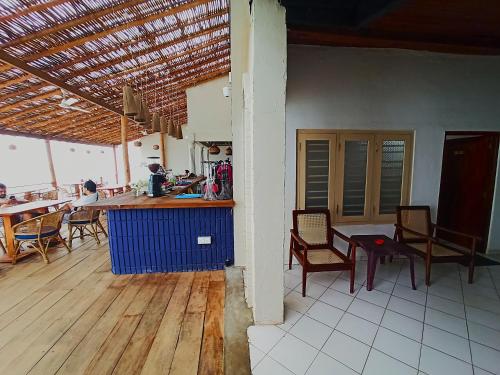 Restorāns, Surfing Beach Guest House in Hikaduva