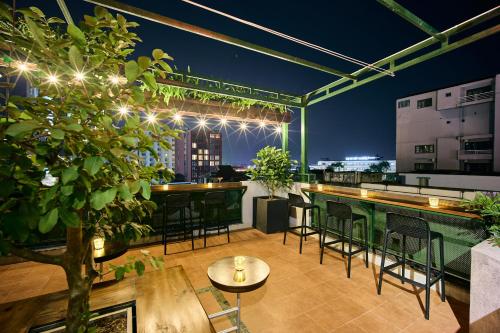 Restaurant, 1995S Hostel in Hue