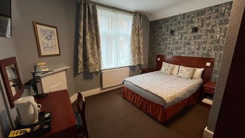 Charlotte Guest House - image 10