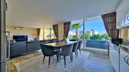 Kalkan 4 Bedroom Villa - image 4