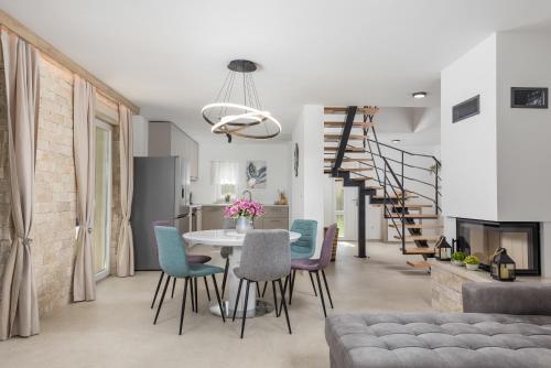 Romantic villa with pool, surrounded by nature - ID 2507 - by TRAVELER tourist agency Krk in Malinska