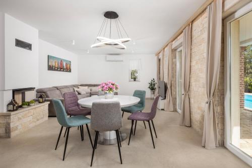 Romantic villa with pool, surrounded by nature - ID 2507 - by TRAVELER tourist agency Krk in Malinska