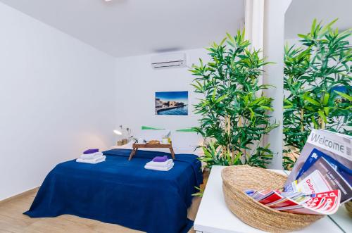 Deluxe One-Bedroom Apartment with City View