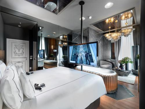 room detail thumbnail 0